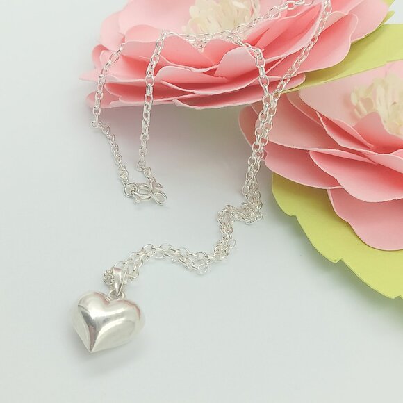 Vintage Puff Heart Charm Necklace - Picture 2 of 12